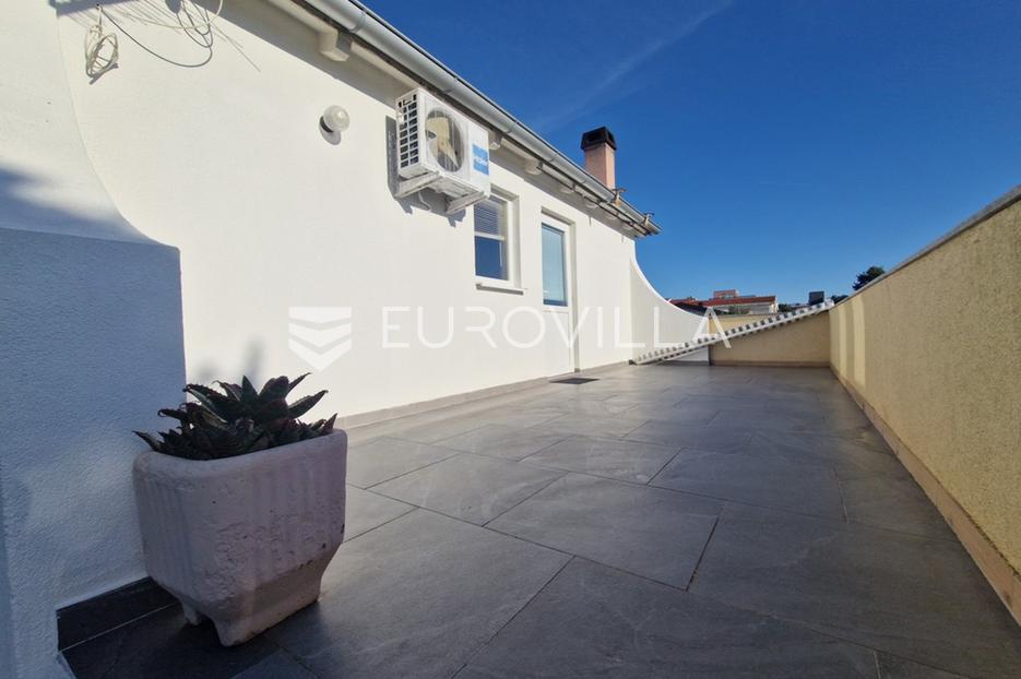 House For sale -  Vir