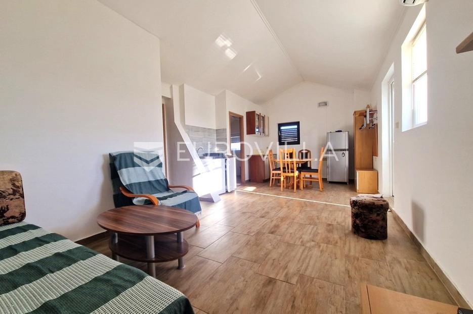 House For sale -  Vir