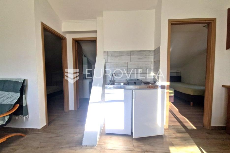 House For sale -  Vir