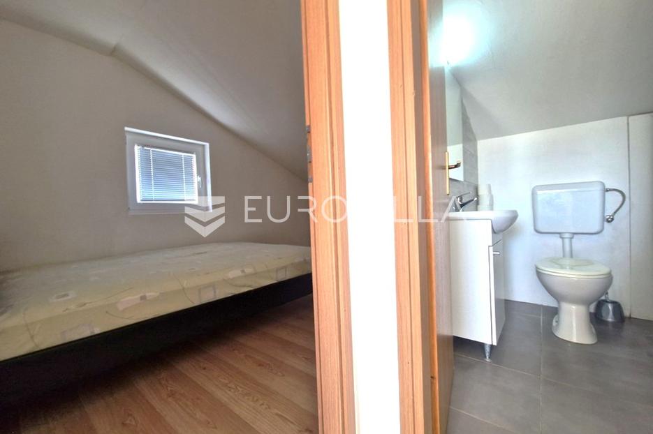 House For sale -  Vir