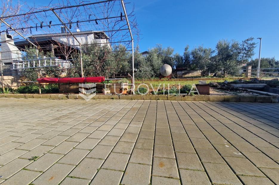 House For sale -  Vir
