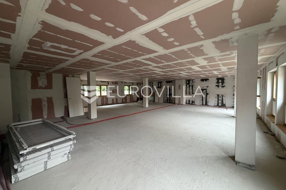 Lokal użytkowy Na sprzedaż - Grad Zagreb Donji Grad - foto 1/1