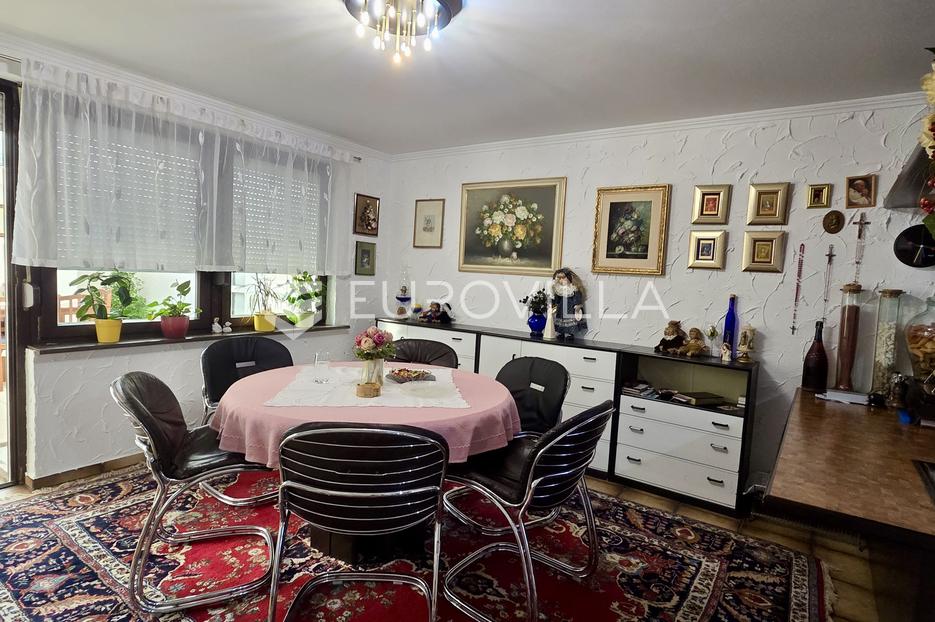 Casa In vendita -  Slavonski Brod