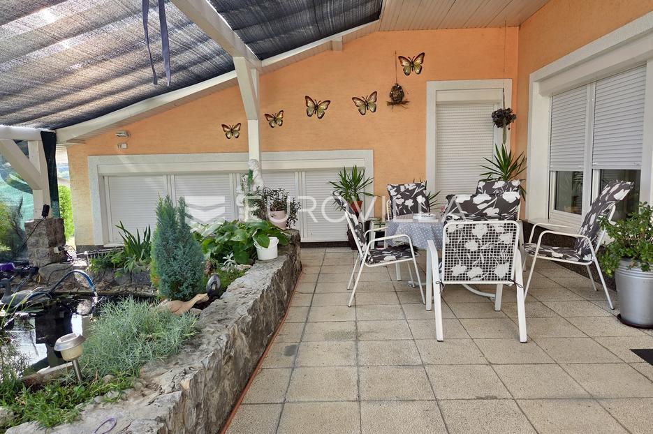 Casa In vendita -  Slavonski Brod