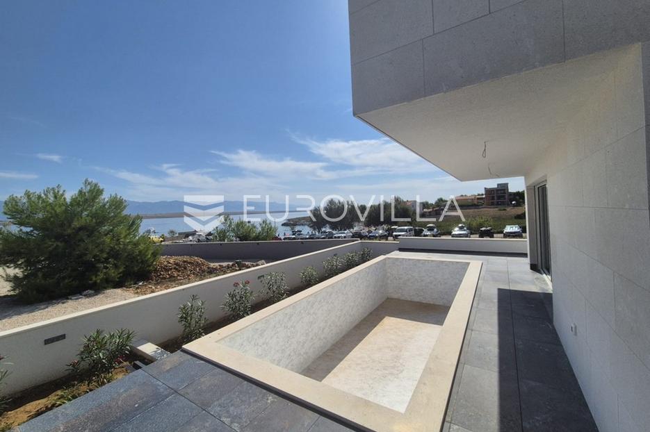 House For sale -  Vir