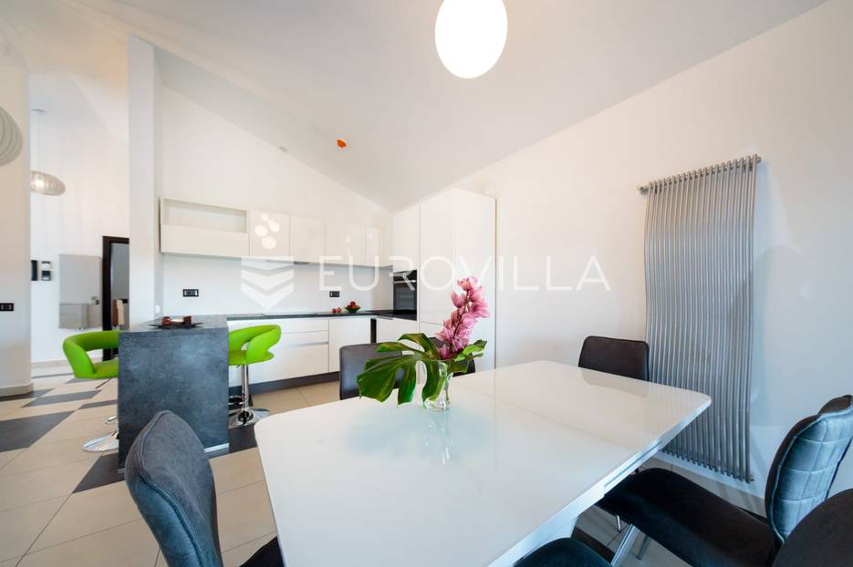 Apartment Zu verkaufen -  Pula