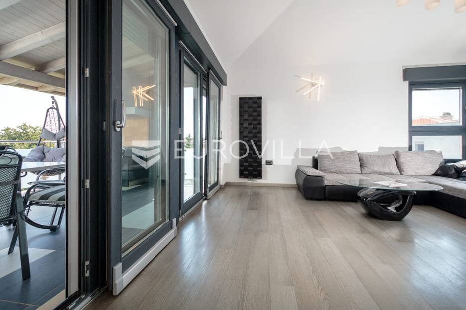 Apartment Zu verkaufen -  Pula