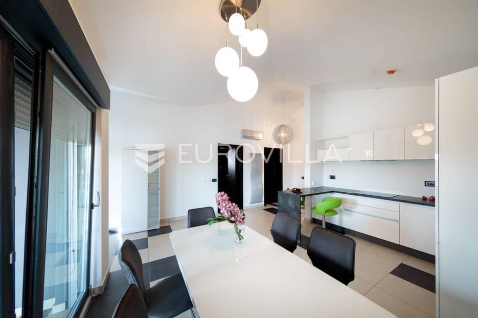 Apartment Zu verkaufen -  Pula