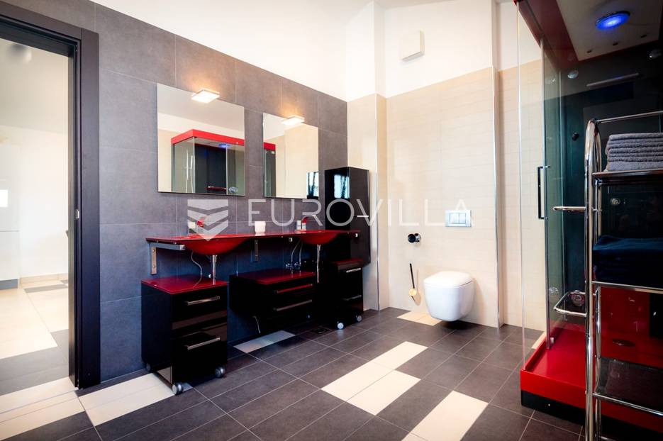 Apartment Zu verkaufen -  Pula