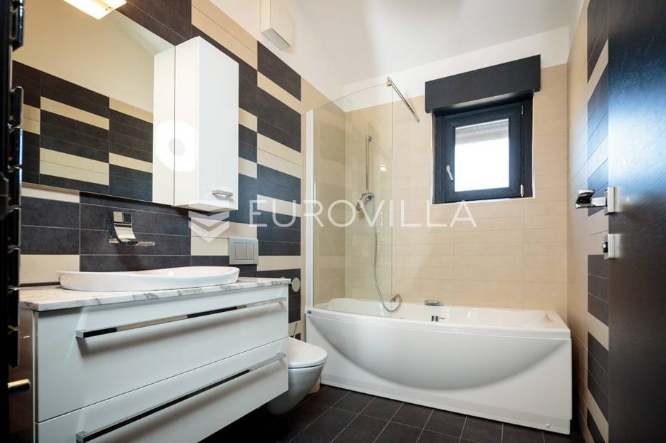 Apartment Zu verkaufen -  Pula