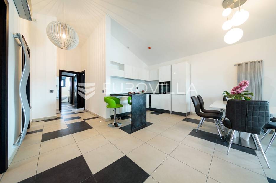 Apartment Zu verkaufen -  Pula