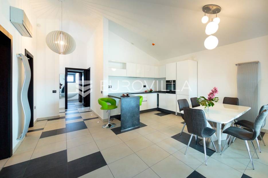 Apartment Zu verkaufen -  Pula