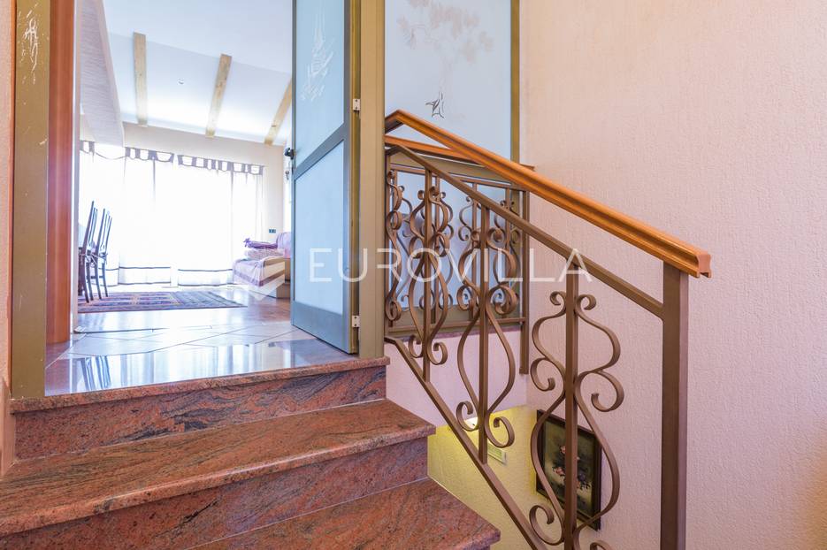 Haus Zu verkaufen -  Crikvenica
