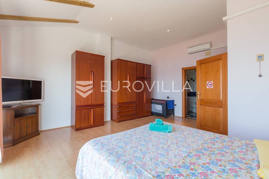 Haus Zu verkaufen -  Crikvenica