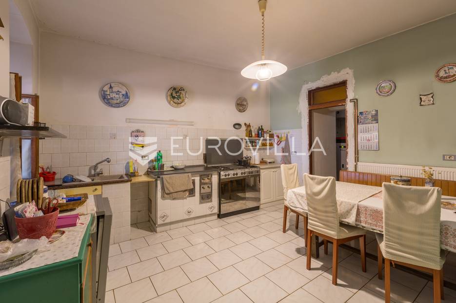 Haus Zu verkaufen -  Crikvenica