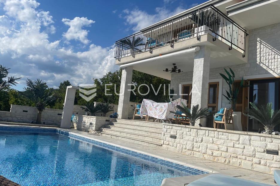 Hiša Na predaj -  Crikvenica