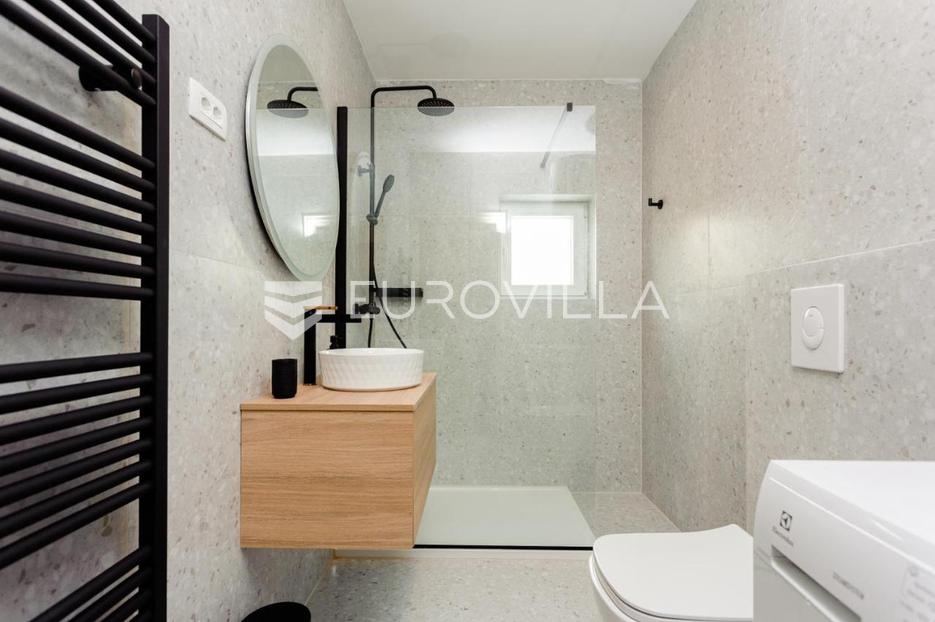 Casa In vendita - Splitsko-dalmatinska Trogir