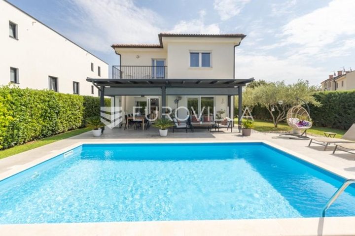 Dom na predaj 130 m² – Rošini