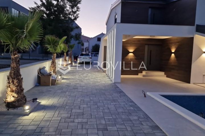 House for sale 209 m² – Vir