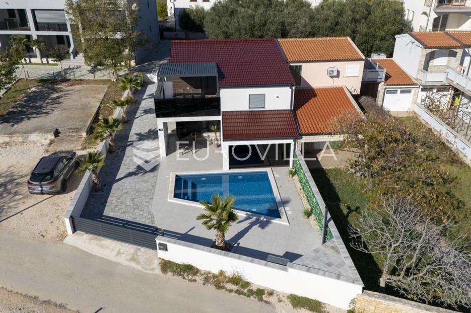 House For sale -  Vir