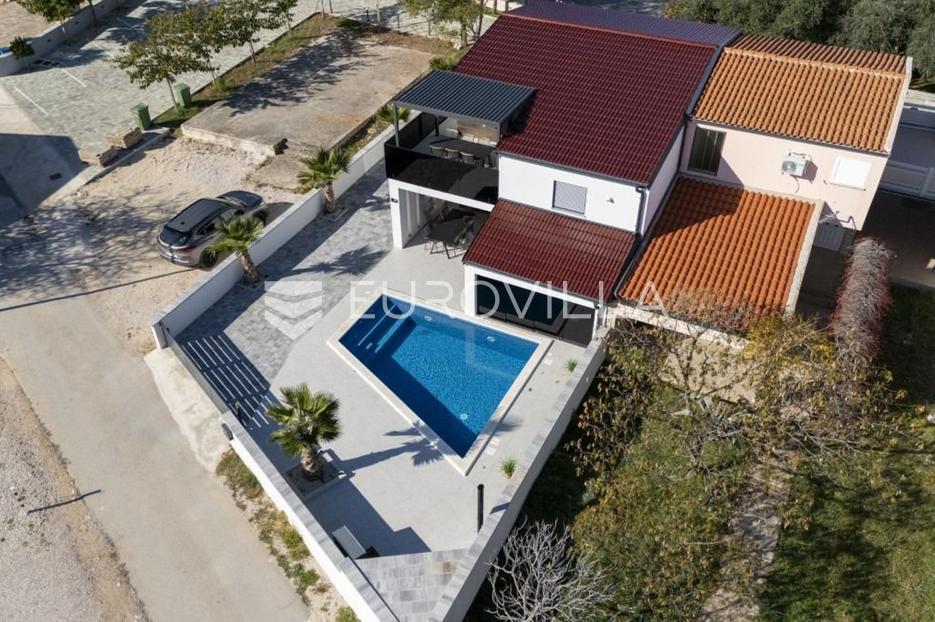 House For sale -  Vir