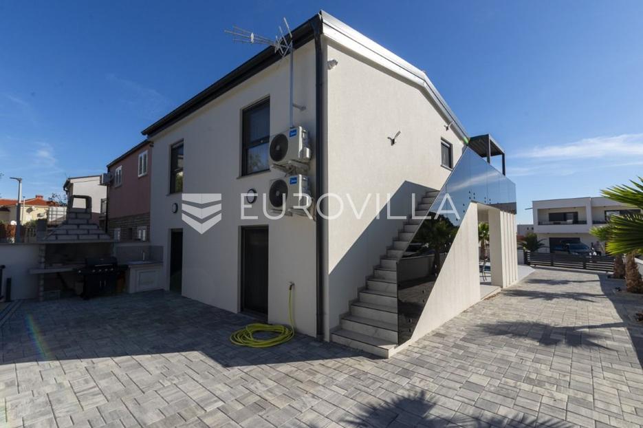House For sale -  Vir