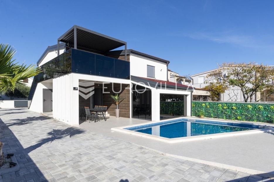 House For sale -  Vir