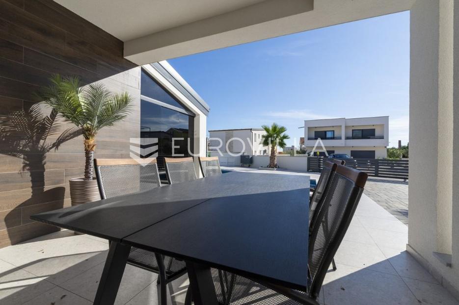House For sale -  Vir