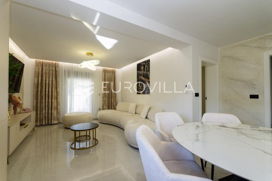 House For sale -  Vir