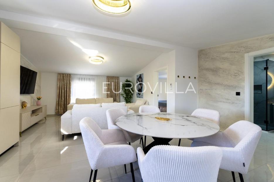 House For sale -  Vir