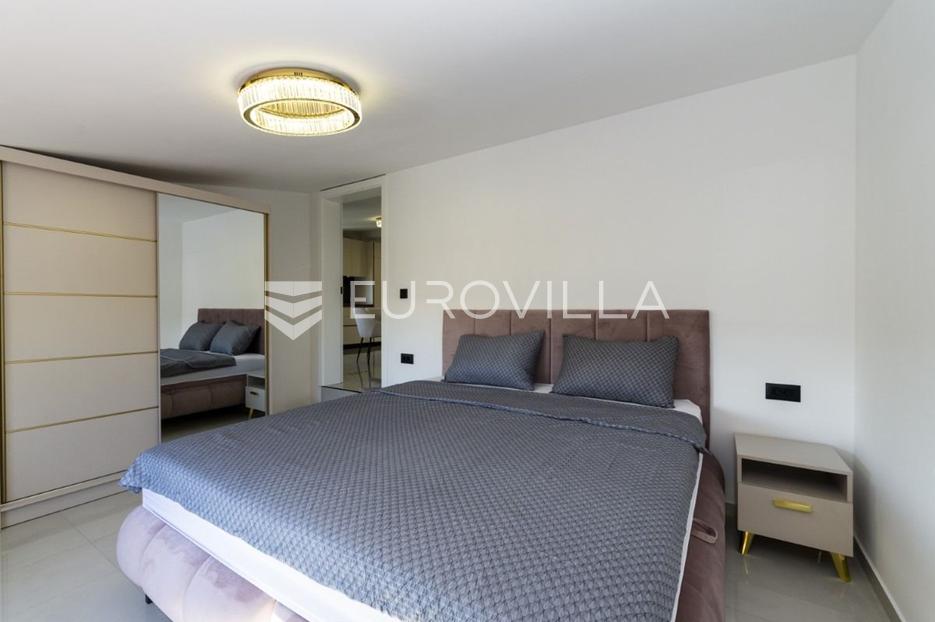 House For sale -  Vir