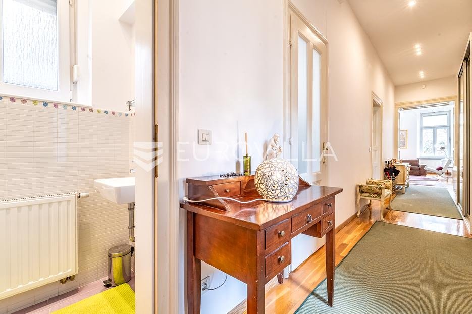 Apartma Naprodaj - Grad Zagreb Donji Grad