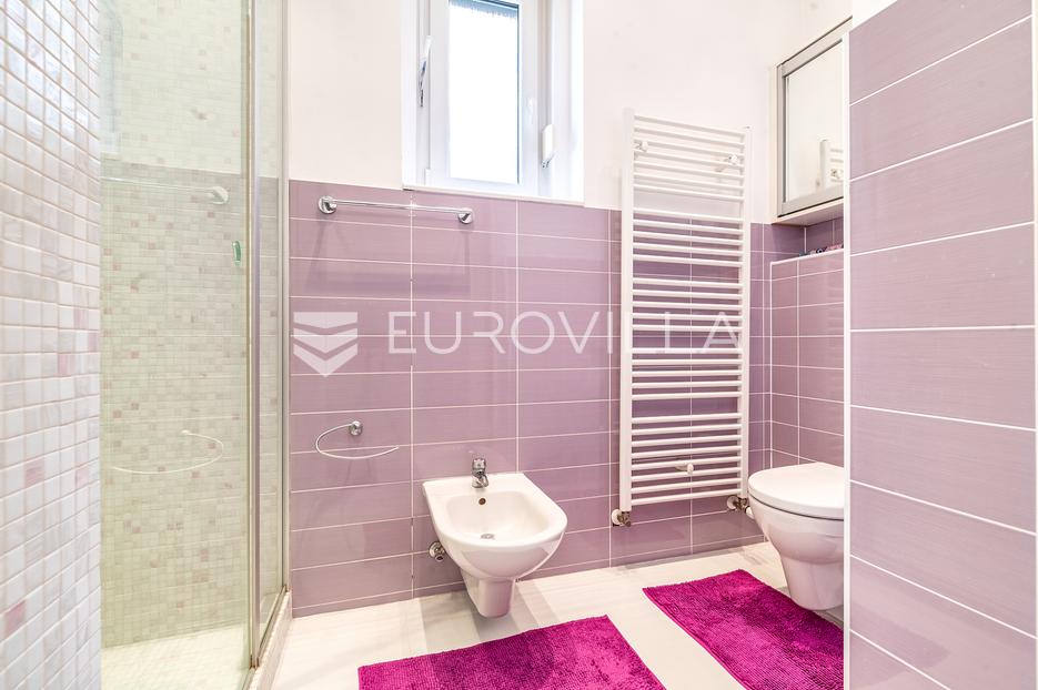 Flat For sale -  Donji Grad