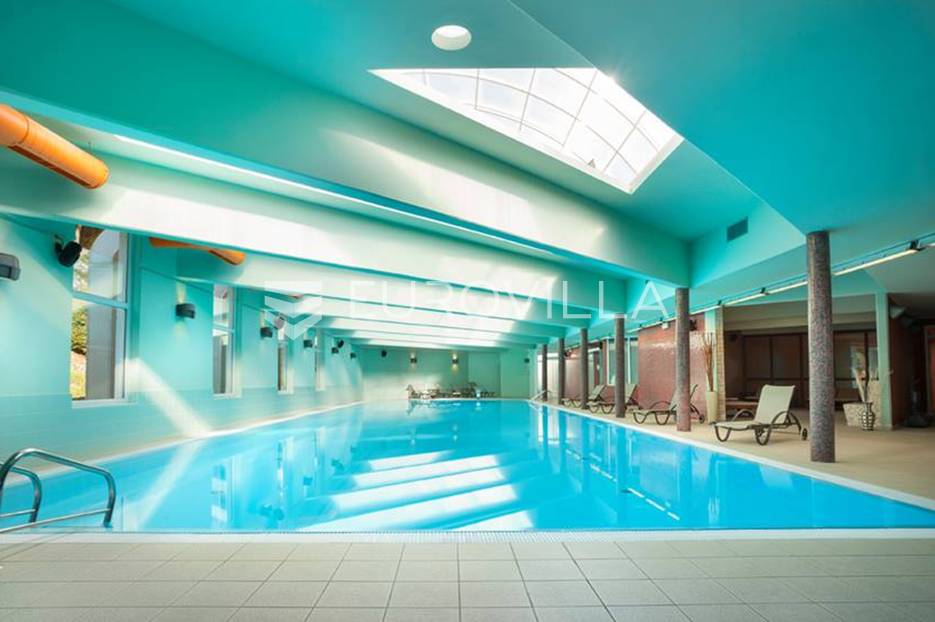 Hotel Na predaj -  Oprtalj