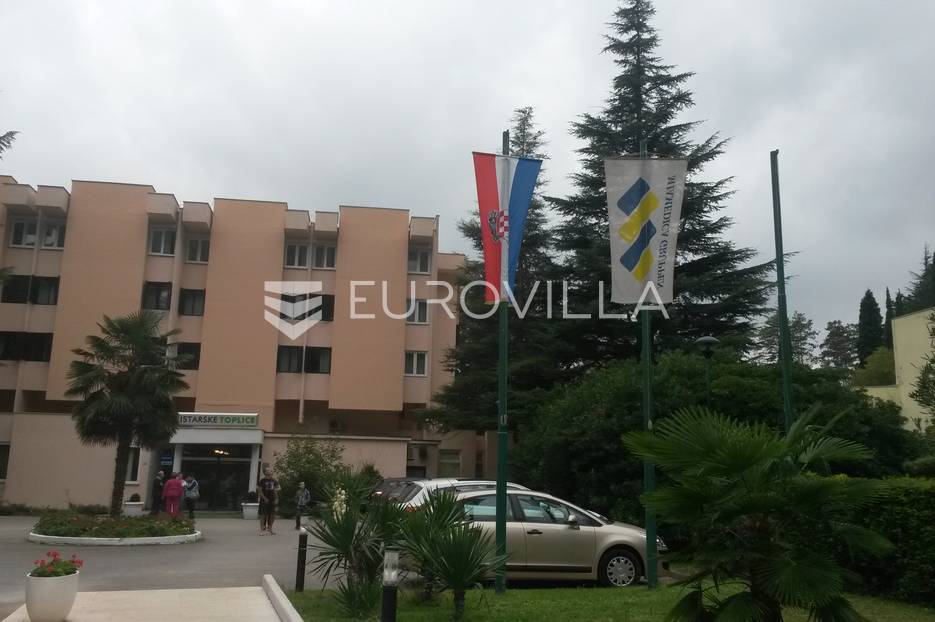 Hotel Na predaj -  Oprtalj