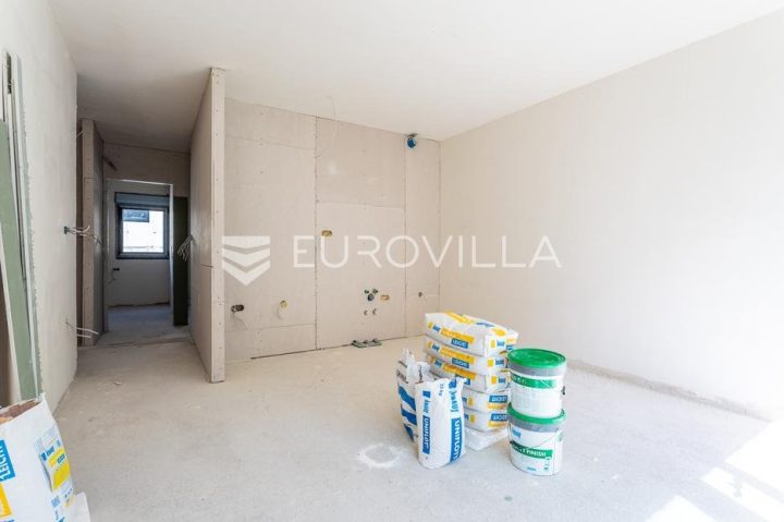 Apartmán Na predaj - Splitsko-dalmatinska Podstrana - foto 2/3