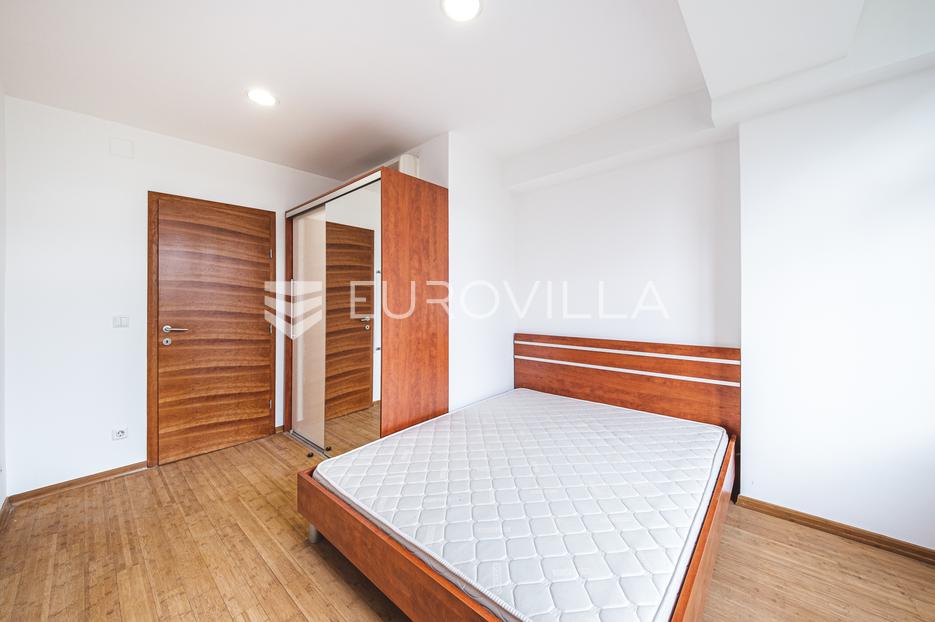 Apartmán Na predaj -  Trnje