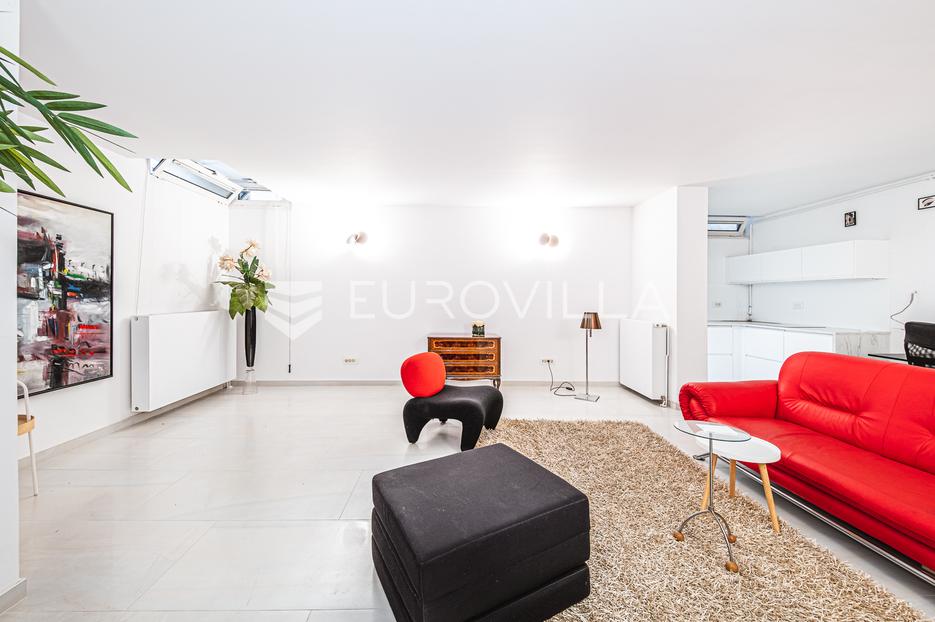 Locaux commerciaux À vendre - Grad Zagreb Trešnjevka - Sjever