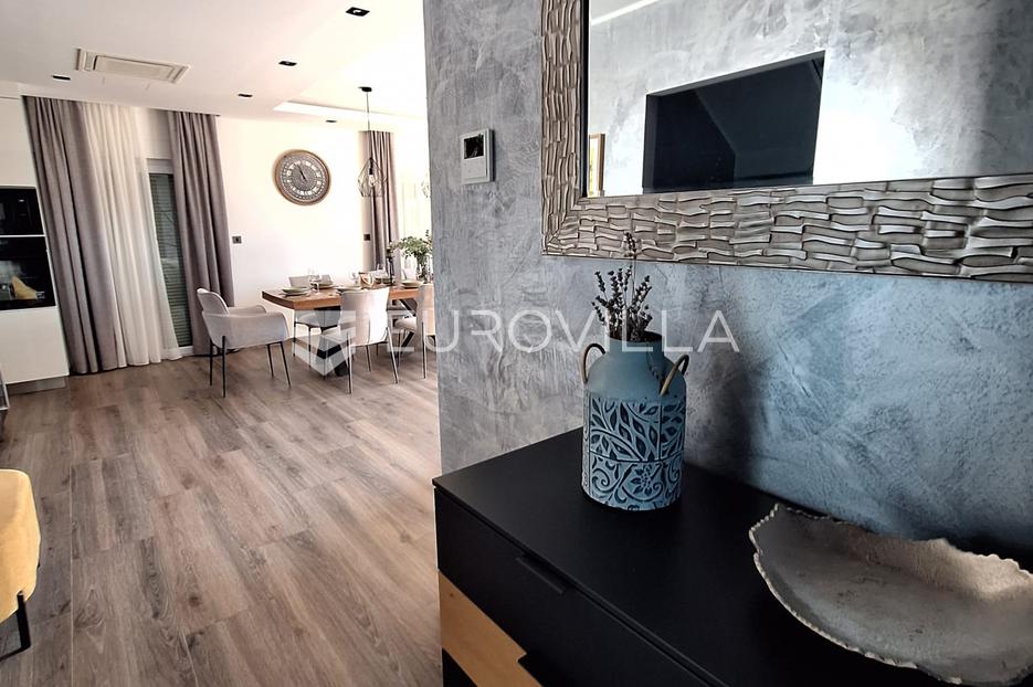 Kuća Na prodaju -  Novi Vinodolski