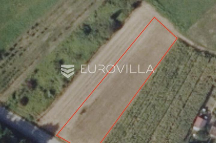 Działka na sprzedaż 1150 m² – Oštrice