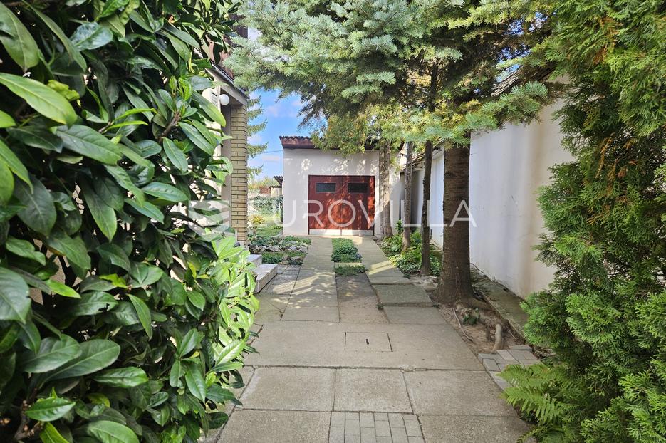 Haus Zu verkaufen - Osječko-baranjska Beli Manastir - foto 2/3