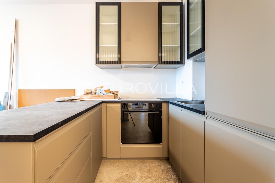 Appartamento In vendita - Splitsko-dalmatinska Split - foto 2/12