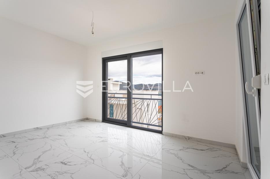 Apartma Na predaj -  Okrug