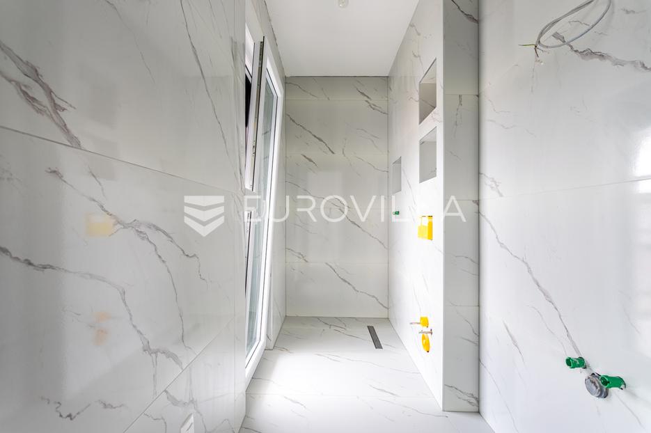 Apartma Na predaj -  Okrug