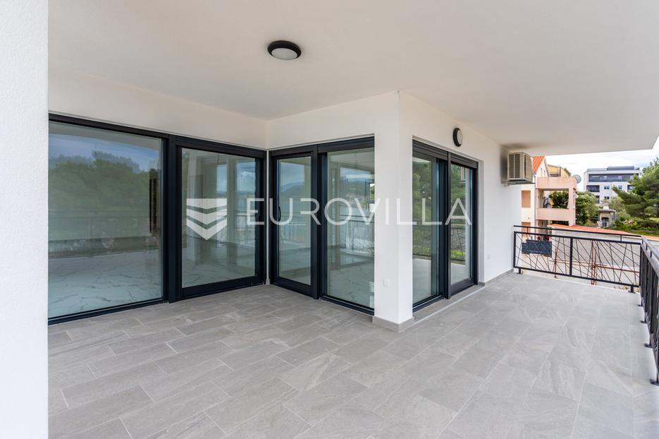 Apartma Na predaj -  Okrug
