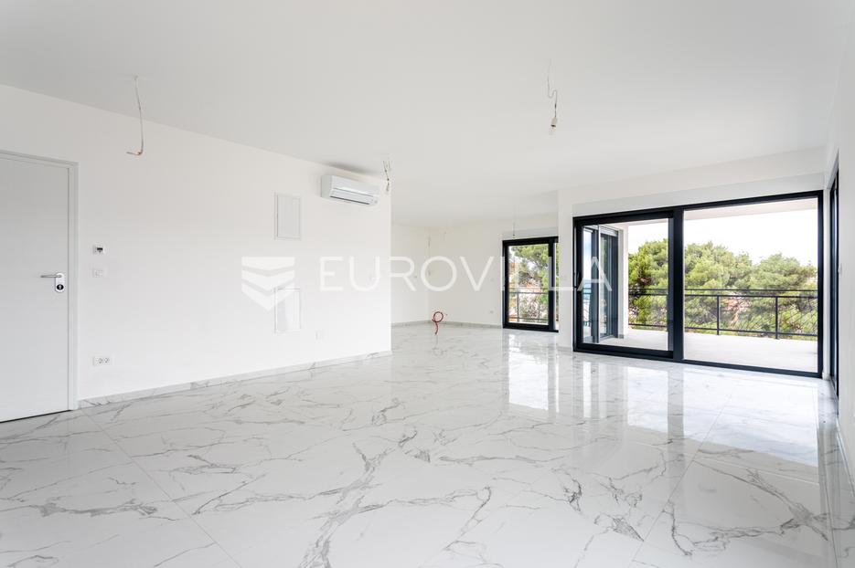 Apartma Na predaj -  Okrug