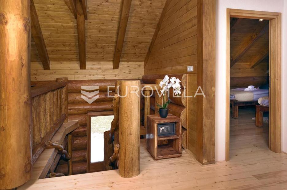 House For sale - Primorsko-goranska Fužine