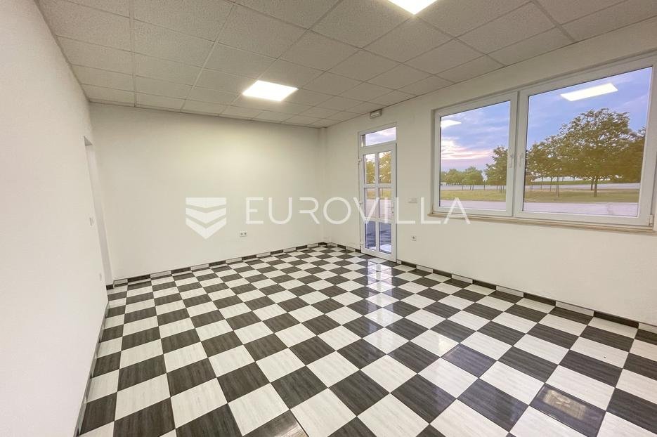 Locaux commerciaux À vendre - Osječko-baranjska Petrijevci