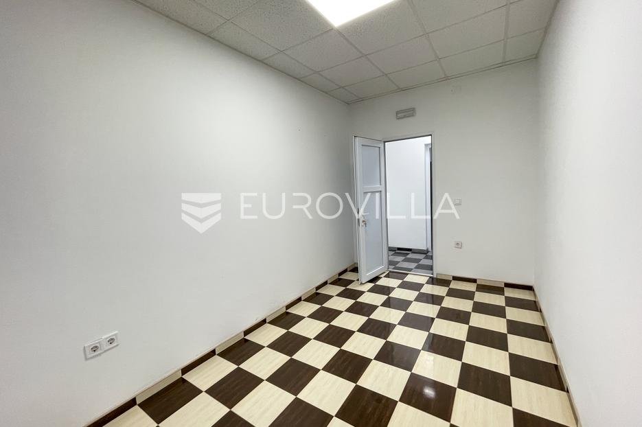 Locaux commerciaux À vendre - Osječko-baranjska Petrijevci