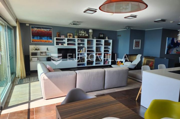 Stan na prodaju 87 m² – Opatija